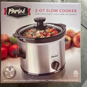 Slow cooker. brand new as seen in picture.